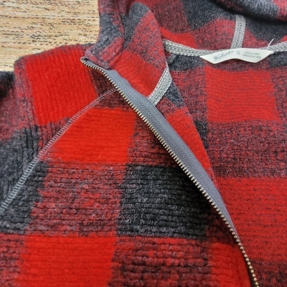 Woolrich Wool Plaid Zipper Jacket with Hood. - Picture 6 of 11